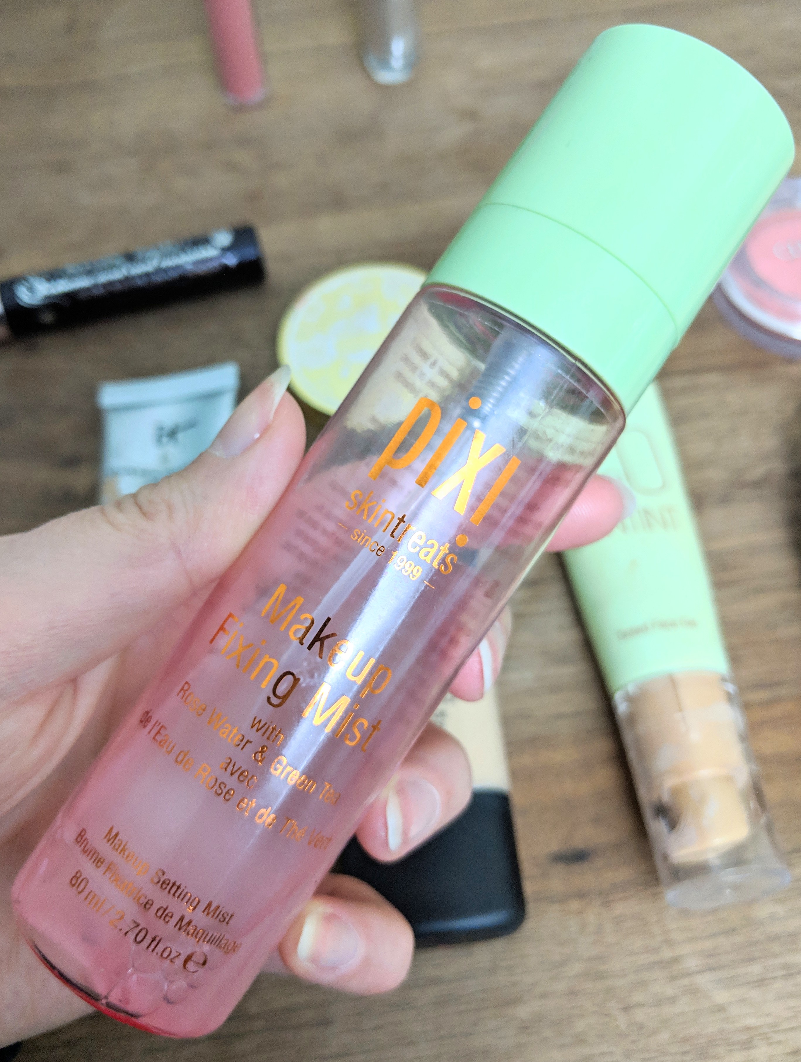 mu-faves-18-base-spray